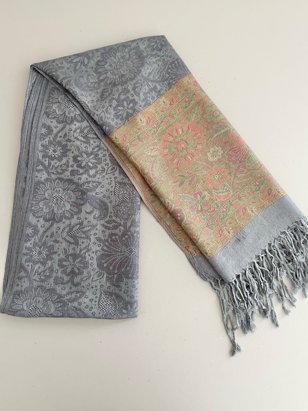 Cashmere Pashmina Scarf Floral Paisley Fringe Shawl Wrap Gray Pink 64x28 Luxury